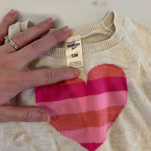 Oshkosh baby girl sweaters size 12 months - Picture 5 of 5